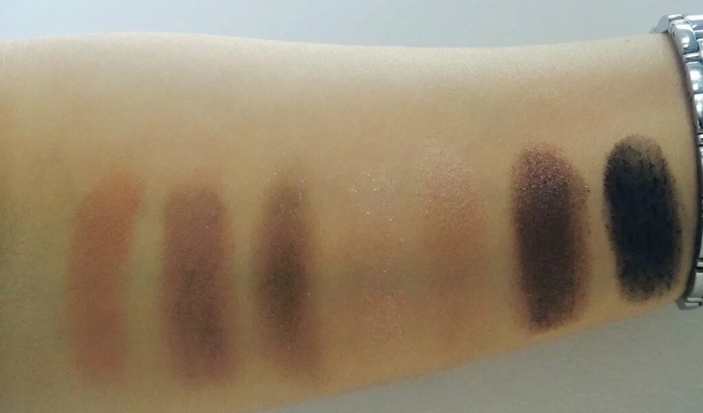 Bobbi Brown Smokey Nudes Eye Palette Swatches limited edition